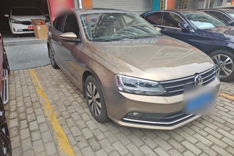 Used Volkswagen Sagitar 2018 1.6L Automatic Comfort Model Front Right 45 Deg