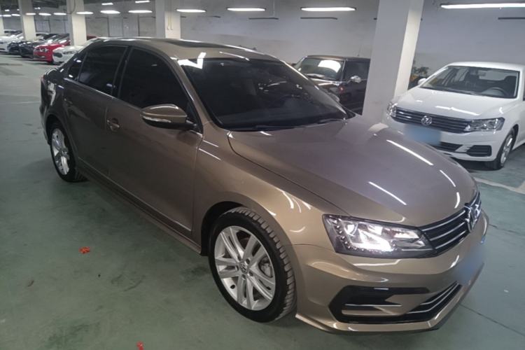 Used Volkswagen Sagitar 2018 280TSI DSG Ignite Edition Front Right 45 Deg