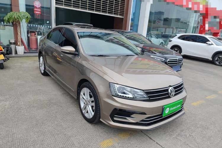 Used Volkswagen Sagitar 2018 280TSI DSG Ignite Edition Front Right 45 Deg