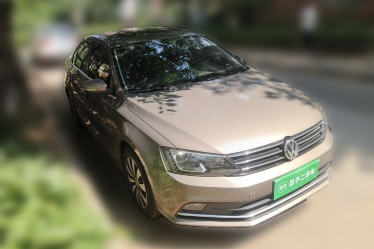 Used Volkswagen Sagitar 2018 280TSI DSG Comfort Model Front Right 45 Deg