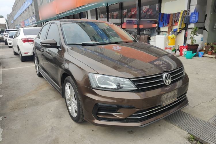 Used Volkswagen Sagitar 2018 280TSI DSG Ignite Edition Front Right 45 Deg
