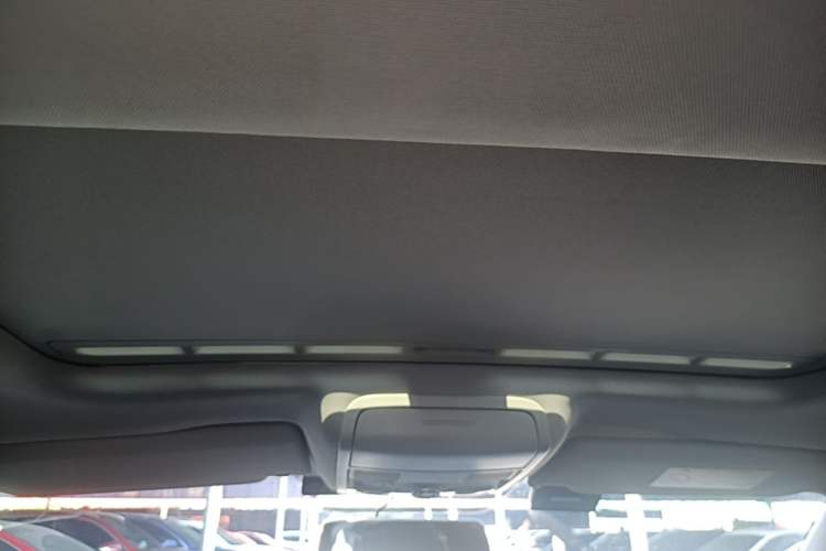 Used Volkswagen Sagitar 2018 280TSI DSG Comfort Model Headliner