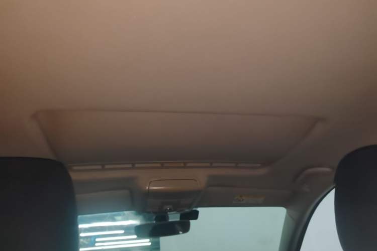 Used Volkswagen Sagitar 2018 1.6L Automatic Comfort Model Headliner