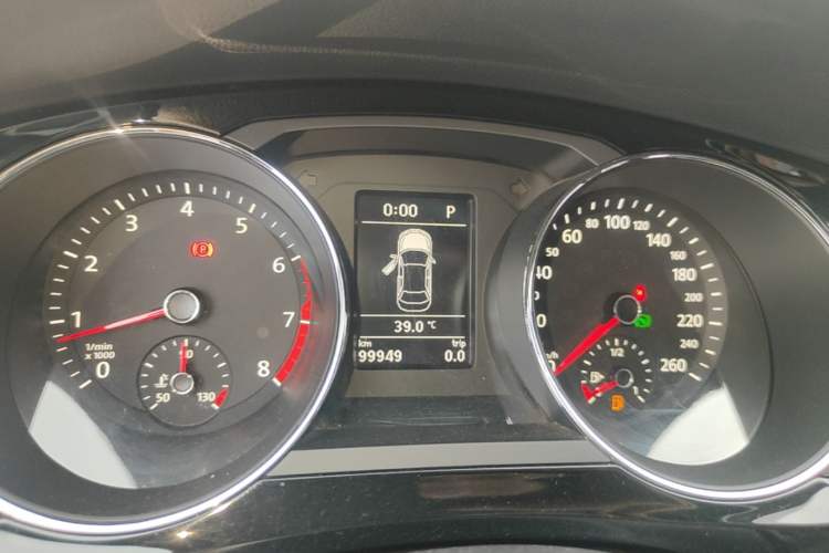 Used Volkswagen Sagitar 2018 280TSI DSG Ignite Edition Instrument Cluster