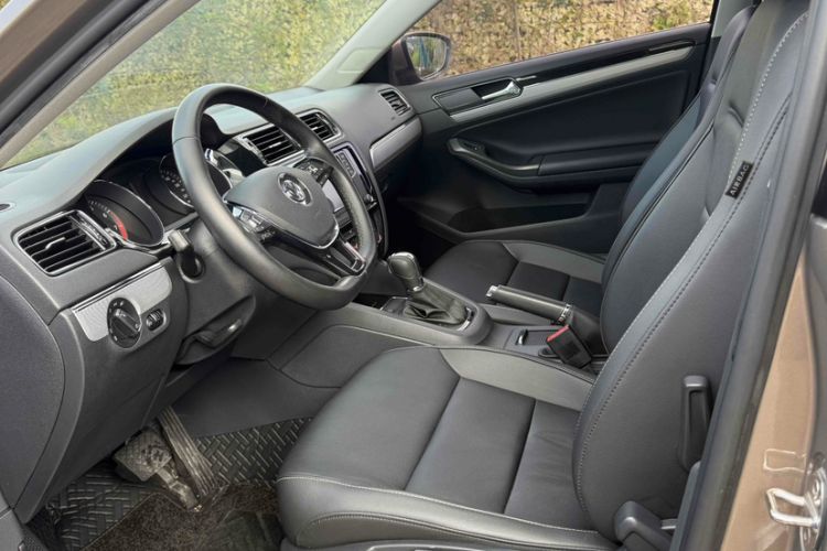Used Volkswagen Sagitar 2018 280TSI DSG Comfort Model Interior 1