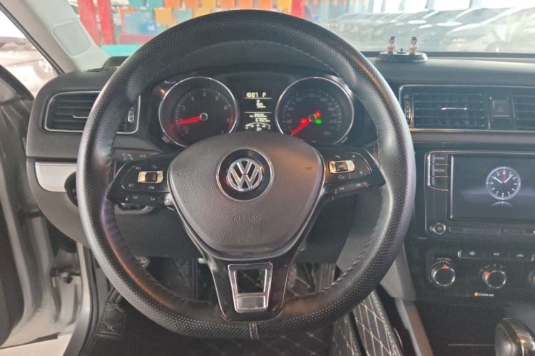 Used Volkswagen Sagitar 2018 1.6L Automatic Comfort Model Interior 2