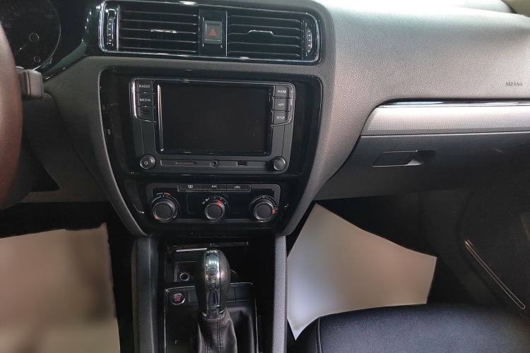 Used Volkswagen Sagitar 2018 280TSI DSG Ignite Edition Interior 3