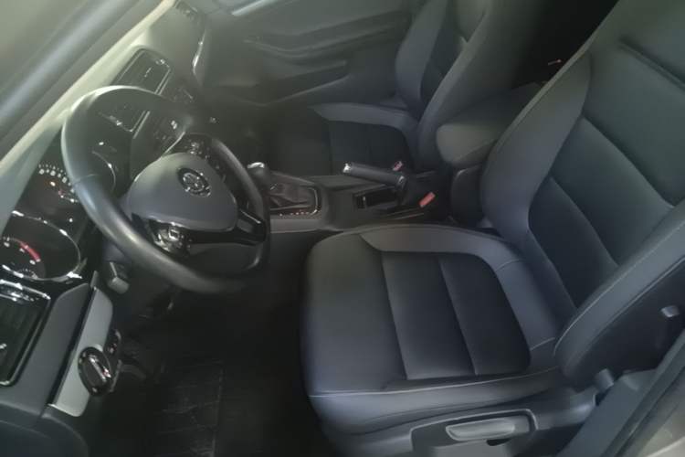 Used Volkswagen Sagitar 2018 280TSI DSG Ignite Edition Left Front Seat