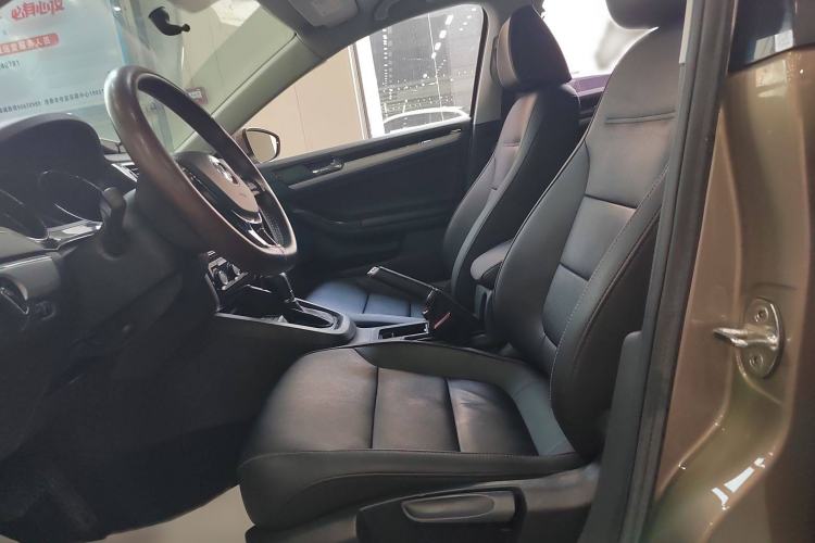 Used Volkswagen Sagitar 2018 280TSI DSG Ignite Edition Left Front Seat