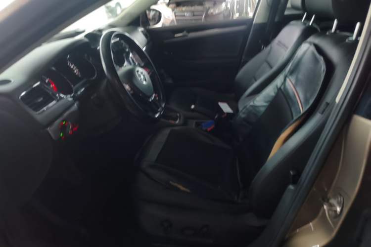 Used Volkswagen Sagitar 2018 1.6L Automatic Comfort Model Left Front Seat