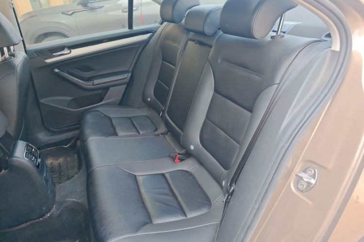 Used Volkswagen Sagitar 2018 1.6L Manual Comfort Model Left Rear Seat