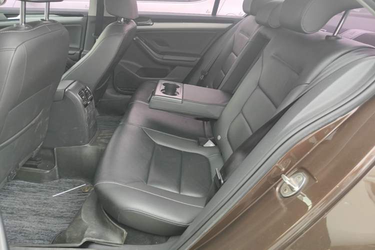 Used Volkswagen Sagitar 2018 280TSI DSG Ignite Edition Left Rear Seat