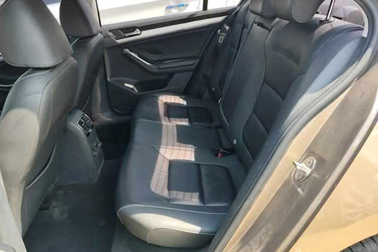 Used Volkswagen Sagitar 2018 180TSI DSG Prestige Edition Left Rear Seat