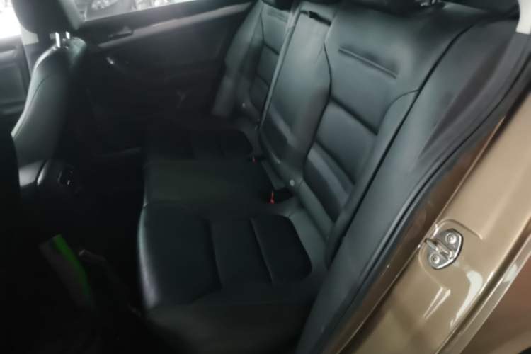 Used Volkswagen Sagitar 2018 1.6L Automatic Comfort Model Left Rear Seat