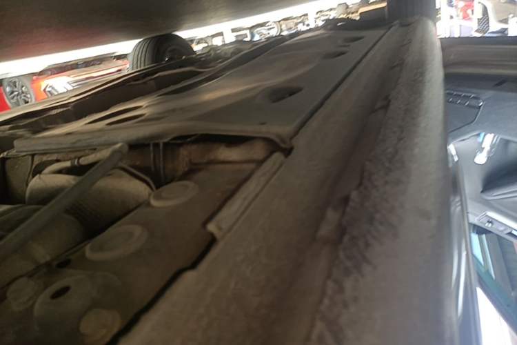 Used Volkswagen Sagitar 2018 280TSI DSG Comfort Model Left Side Sill