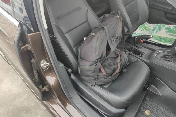 Used Volkswagen Sagitar 2018 280TSI DSG Ignite Edition Right Front Seat