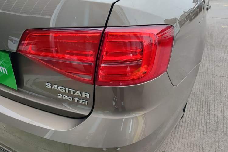 Used Volkswagen Sagitar 2018 280TSI DSG Ignite Edition Right Rear Taillight