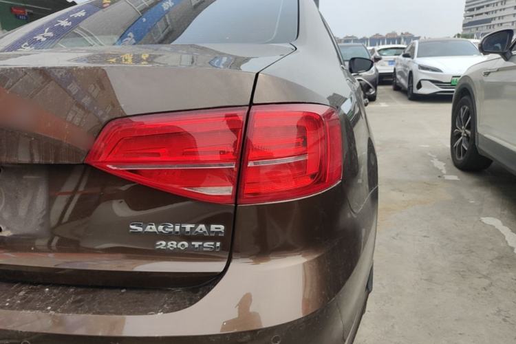 Used Volkswagen Sagitar 2018 280TSI DSG Ignite Edition Right Rear Taillight