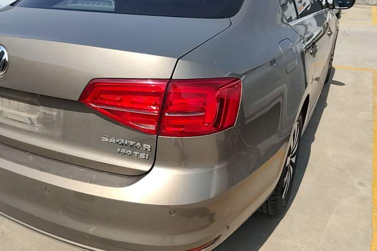 Used Volkswagen Sagitar 2018 180TSI DSG Prestige Edition Right Rear Taillight
