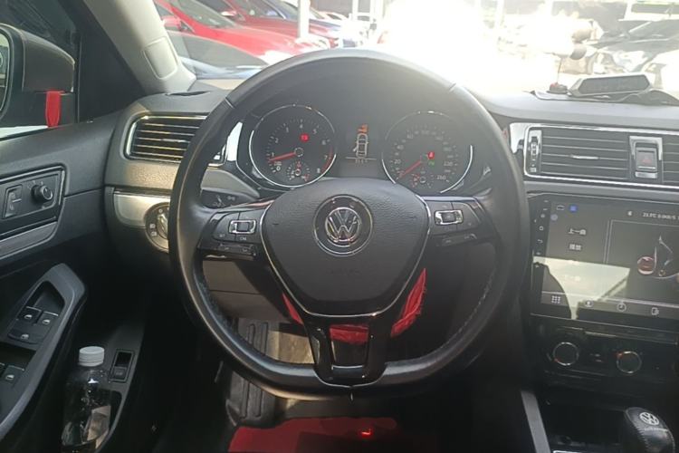 Used Volkswagen Sagitar 2018 280TSI DSG Comfort Model Steering Wheel