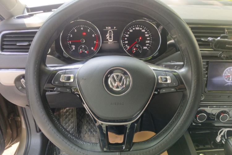 Used Volkswagen Sagitar 2018 280TSI DSG Comfort Model Steering Wheel