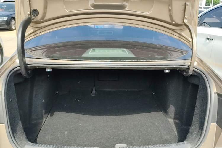 Used Volkswagen Sagitar 2018 180TSI DSG Prestige Edition Trunk
