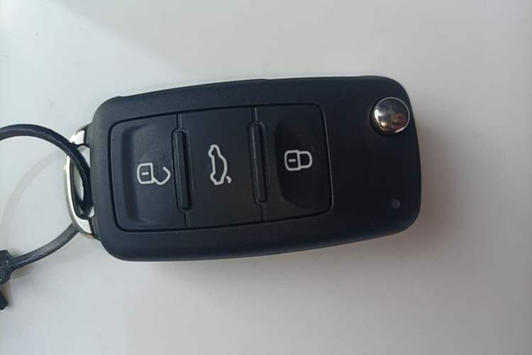 Used Volkswagen Sagitar 2018 280TSI DSG Comfort Model Vehicle Key