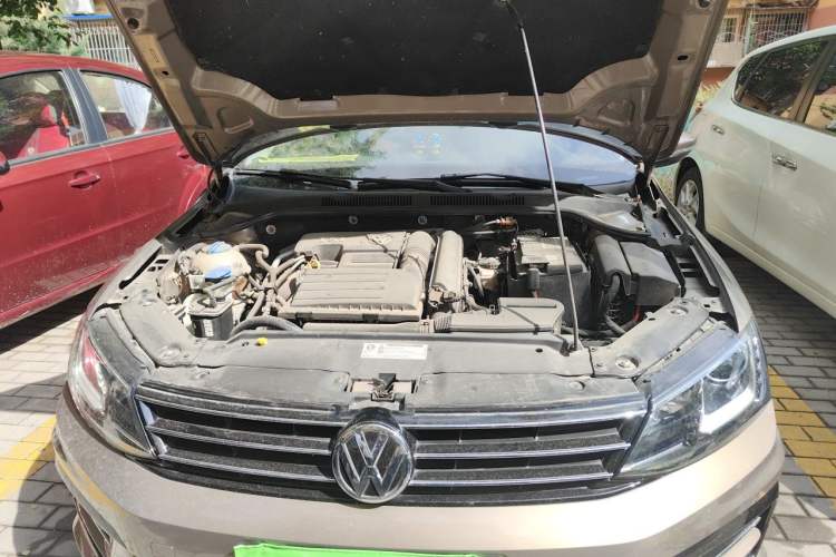 Used Volkswagen Sagitar 2018 280TSI DSG Ignite Edition Engine Bay
