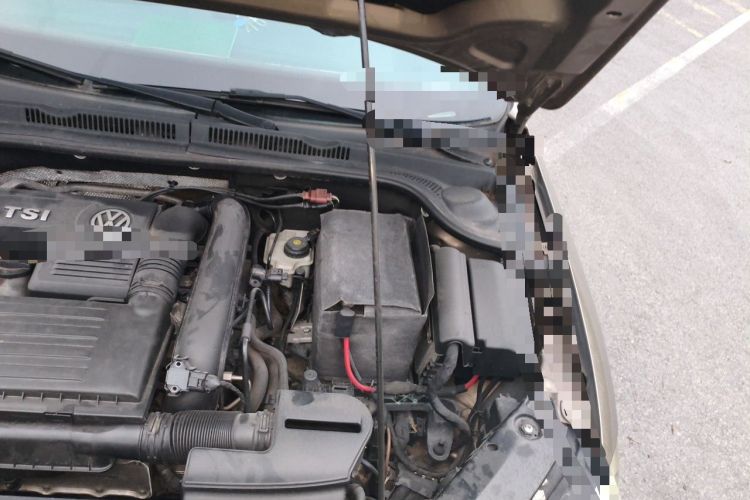 Used Volkswagen Sagitar 2018 280TSI DSG Comfort Model Engine Bay Left