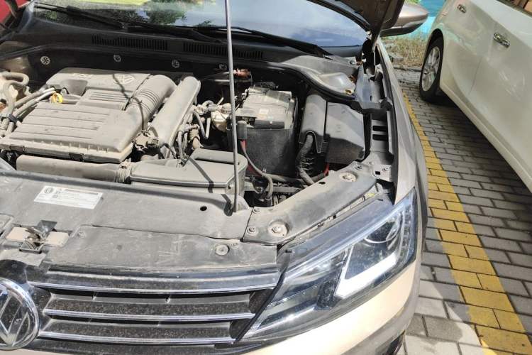 Used Volkswagen Sagitar 2018 280TSI DSG Ignite Edition Engine Bay Left