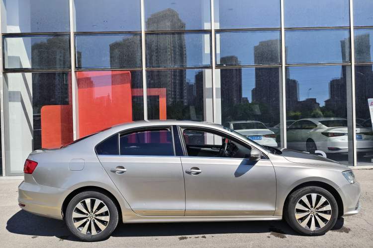 Used Volkswagen Sagitar 2018 280TSI DSG Comfort Model Exterior 3