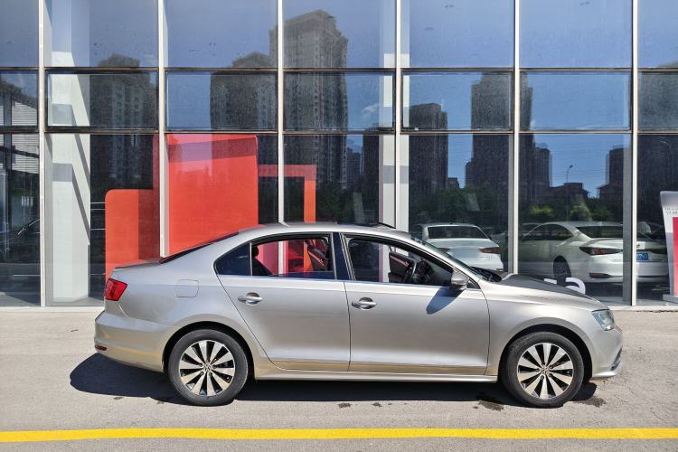 Used Volkswagen Sagitar 2018 280TSI DSG Comfort Model Exterior 5
