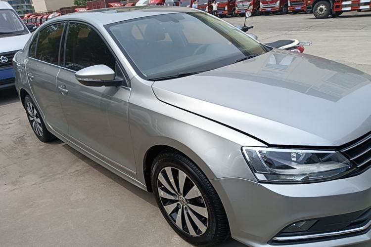 Used Volkswagen Sagitar 2018 180TSI DSG Prestige Edition Front Right 45 Deg