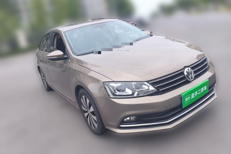 Used Volkswagen Sagitar 2018 280TSI DSG Comfort Model Front Right 45 Deg