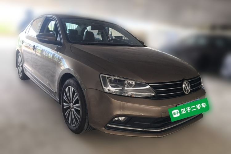 Used Volkswagen Sagitar 2018 280TSI DSG Comfort Model Front Right 45 Deg