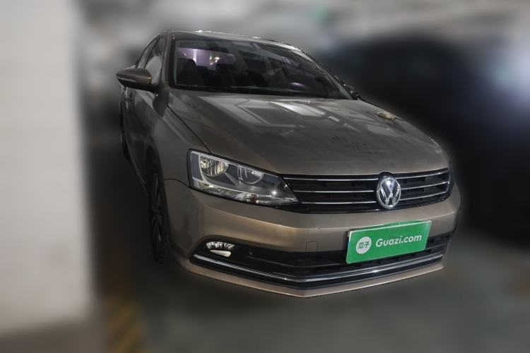 Used Volkswagen Sagitar 2018 180TSI DSG Prestige Edition Front Right 45 Deg