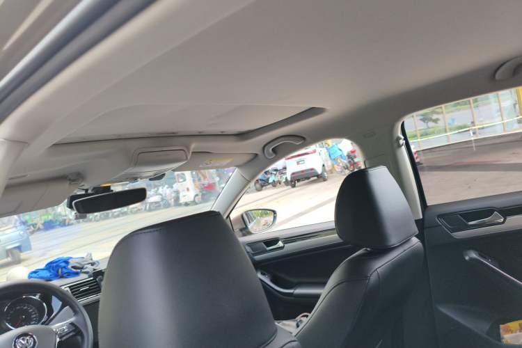 Used Volkswagen Sagitar 2018 180TSI DSG Prestige Edition Headliner