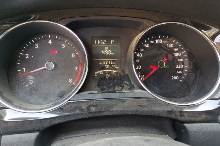 Used Volkswagen Sagitar 2018 1.6L Automatic Comfort Model Instrument Cluster