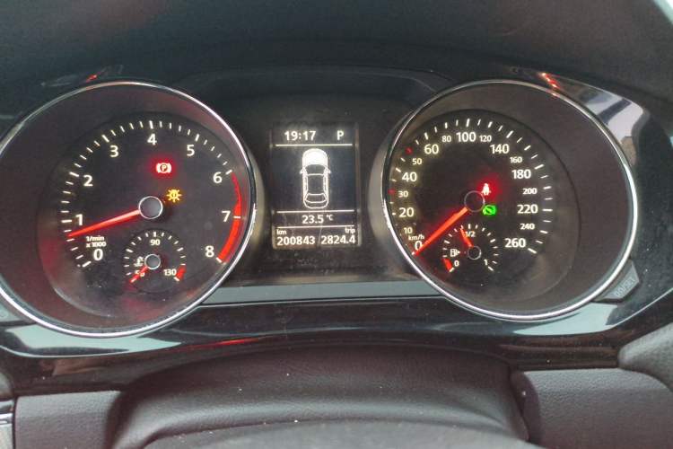 Used Volkswagen Sagitar 2018 280TSI DSG Comfort Model Instrument Cluster