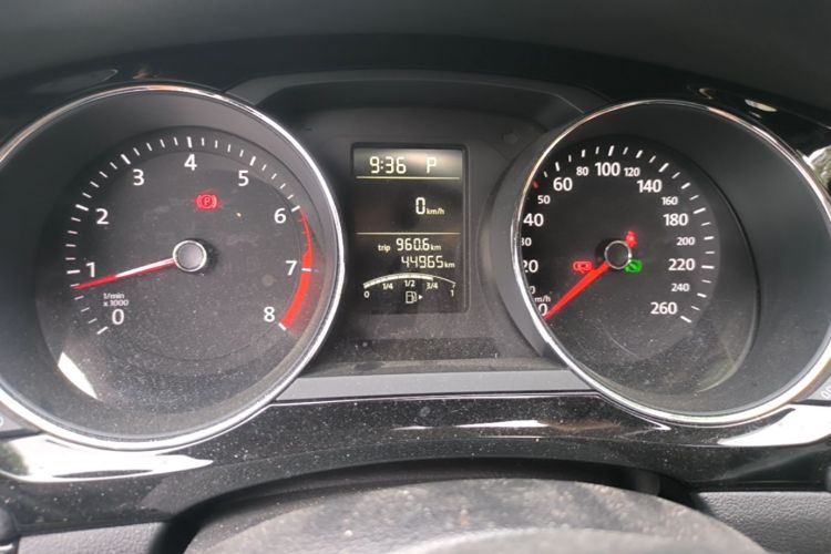 Used Volkswagen Sagitar 2018 1.6L Automatic Comfort Model Instrument Cluster