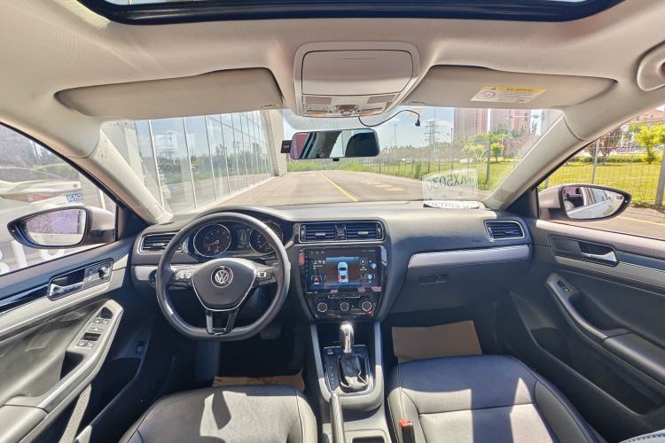 Used Volkswagen Sagitar 2018 280TSI DSG Comfort Model Interior 1
