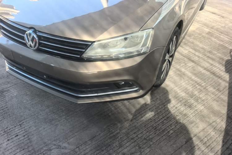 Used Volkswagen Sagitar 2018 1.6L Automatic Comfort Model Left Front Headlight