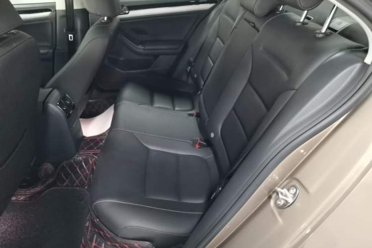 Used Volkswagen Sagitar 2018 280TSI DSG Comfort Model Left Rear Seat