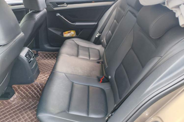 Used Volkswagen Sagitar 2018 180TSI DSG Prestige Edition Left Rear Seat