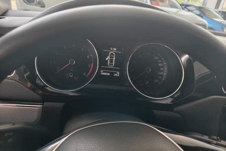 Used Volkswagen Sagitar 2018 280TSI DSG Comfort Model Odometer Close Up