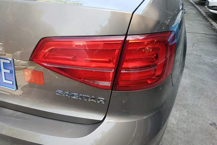 Used Volkswagen Sagitar 2018 1.6L Automatic Comfort Model Right Rear Taillight