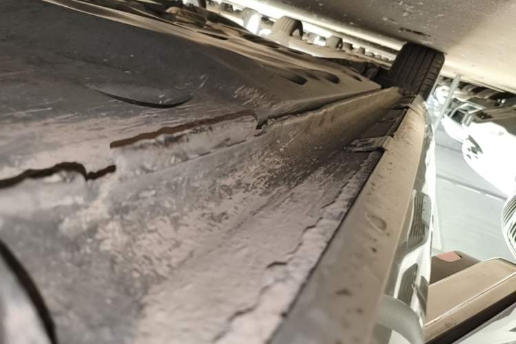 Used Volkswagen Sagitar 2018 280TSI DSG Ignite Edition Right Side Sill