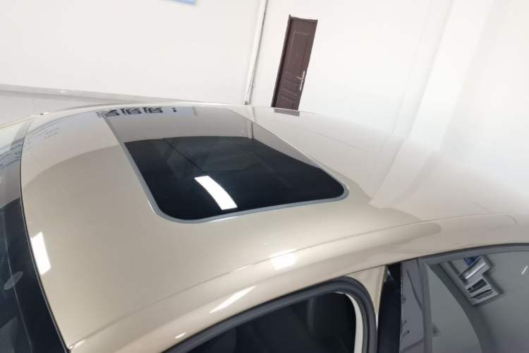 Used Volkswagen Sagitar 2018 280TSI DSG Comfort Model Roof
