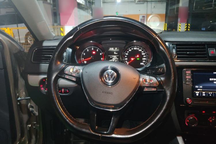 Used Volkswagen Sagitar 2018 1.6L Automatic Comfort Model Steering Wheel
