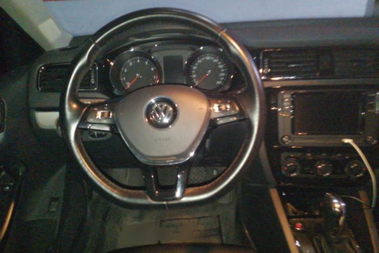 Used Volkswagen Sagitar 2018 1.6L Automatic Comfort Model Steering Wheel